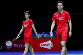 杜玥宣布退役，最美国羽队员25岁说再见，从此羽坛不见盛世美颜图片