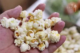 在家做爆米花，用什么玉米，什么油是关键，教你一招，想吃随时爆图片