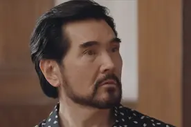 费翔的回答，让许知远面色焦黄！狂飙20次英文，知识分子败下阵来图片