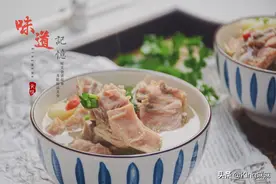 炖猪肉用料太多，难怪炖不烂还不香，只需1味料，猪肉软烂浓香图片
