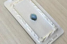 与妻子久别重逢，吃了2粒西地那非，给她惊喜，感到不适还能吃吗图片