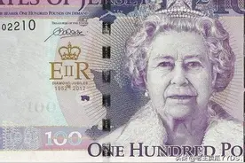 英国人有多爱他们的女王，钞票收银入柜女王头像须正面向上图片