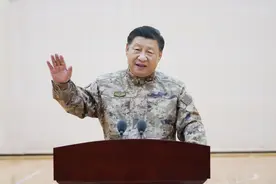 11月9日解放军报导读图片