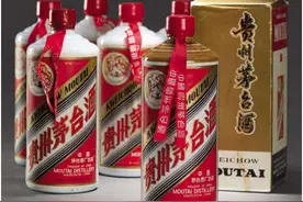 茅台酒这么名贵，瓶口上的“红飘带”是何用处？行家：作用可大了图片