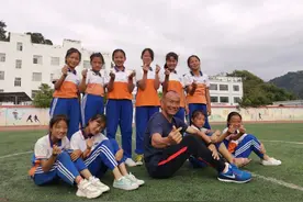 少年中国 | 周活新：用爱与责任，推动体育特色校校园足球前行图片