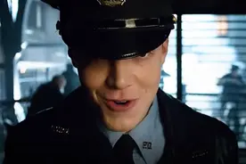 他是没有面具的小丑，却成为哥谭市的噩梦图片