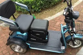 电动车要上号牌？挡风罩，手机支架都得在电车上卸下来图片