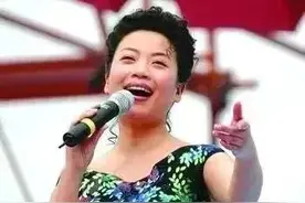 张也等4位未婚女歌手，经历告诉姐妹们，要给自己留3条后路才好图片