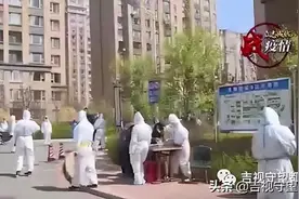 出门啦！居民凭证出入，物品门岗消杀图片