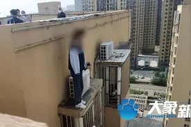 对不起,抓疼了你的头发图片
