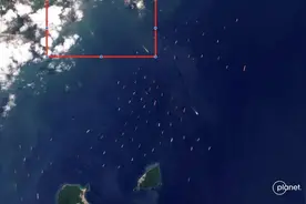 154艘船堵在原地！干旱枯水，巴拿马运河“堵船”图片