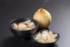 秋冬天吃冰糖雪梨能润肺止咳吗图片