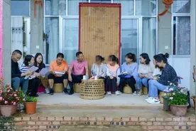 好几次半夜，听到孙子躲在被子里偷偷的哭，我的心都要碎了......图片