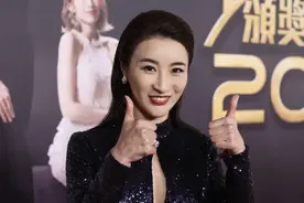 TVB小花林夏薇封后遭群嘲，中戏同学陈晓发文护航，与网友掀骂战图片