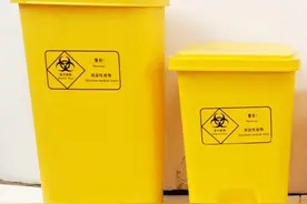 周口环卫垃圾车 郸城PE垃圾桶 淮阳小区垃圾分类箱 沈丘家用脚踩桶图片