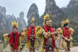 各地文旅卷疯了！有人送钻石，有文旅局长跳“科目三”图片