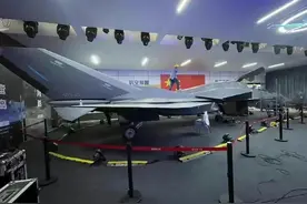 难怪歼一20珠海公开航展，《白帝》空天飞机，已经成型进步测试了图片