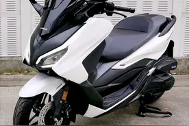 新车｜疑似售价4.98万，国产佛沙350曝光，选它还是进口XMAX 300？图片