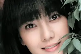 以女明星为例，看看女人面部初老体现在哪里图片