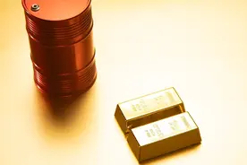 牧之野 ：人人都谈论黄金，就是你该注意的时候，割韭菜的镰刀来了图片