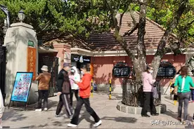 虹口公园有什么魔力，周末竟能吸引将近7万人的大客流？图片
