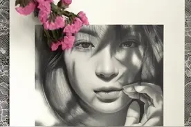 又想拿照片来吓唬我？不，这是素描的力量，看完我的魂都被勾走了图片