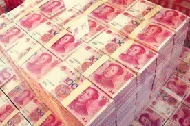 20年前手里有10万，放到现在算有钱人吗？图片