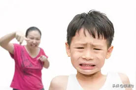 为什么有些父母总是辱骂、讽刺、挖苦、贬低自己的孩子？图片