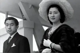 年轻时候的美智子，漂亮又时髦，两个儿媳妇比她差太多图片