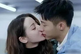 迪丽热巴事业恐玩完？黄景瑜前任们怒斥其小三，玩数字游戏引围观图片