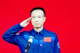 神舟十五号3位航天员，载誉归来后，军衔是否有变化图片
