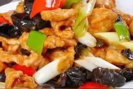 木耳炒肉的家常做法，肉丝滑嫩，营养又丰富，比饭店里做的还好吃图片