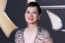 事实证明，46岁的海清，正在另一种“性感”的路上，越走越远图片