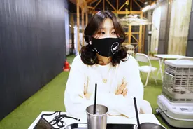 英雄联盟：T1女分析师谈论从业经历，选手和后勤都有巨大压力图片