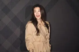 穿3块钱的假Gucci，却成大牌专属设计师？网友：她把时尚玩明白了图片