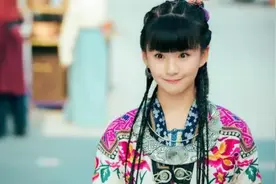 都说她是清纯仙女，如今真走歪路了？图片