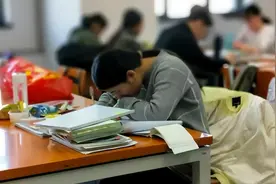 全日制研究生与非全研究生有什么区别，哪个未来更有优势，别踩坑图片