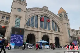 武汉汉口站刷身份证就能查验防疫信息图片