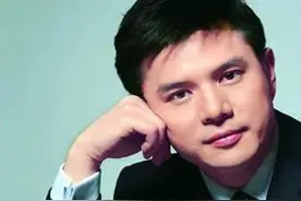 赵普：社会上许多人讨好强权，为了既得利益，失去人格尊严图片