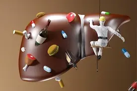 长期服药的人，当心药物性肝损伤！这几个症状出现了，建议查查肝图片