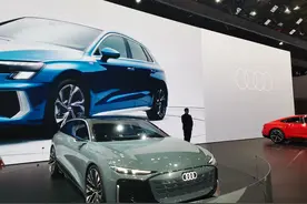 广州：车展专业观众日 豪车概念车“一齐叹”图片