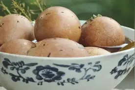 三月初三，记得用这草煮鸡蛋，人称“赛灵丹”，寓意一年身体好图片