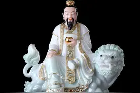 东极青华大帝，寻声赴感太乙救苦天尊图片