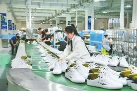 关于我在异地打工那段苦情时光图片