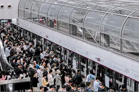深圳地铁：没有最挤，只有更挤挤挤挤图片