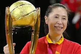 冠军教练出自军营：与郑海霞特招当兵！主帅郑薇诠释中国女篮精神图片