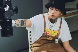 马思唯内涵GAI和盛宇？盛宇微博对线却被质疑抄袭侃爷？图片