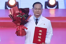 重庆“最美医生”杨培增：让世界看到中国医生的力量图片