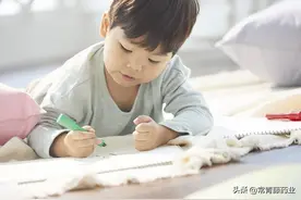 肛门周围总是潮湿瘙痒，是什么疾病？医生：你得这病都会挠的图片