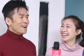 53岁港星唐文龙自曝计划结婚！即将成山东女婿，与女友疑似已同居图片